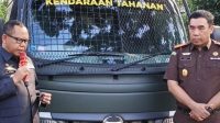 Pemkab Mesuji Hibahkan Mobil Tahanan ke Kejari