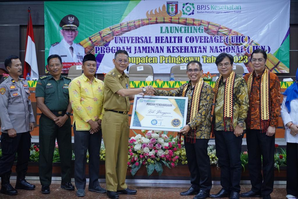 Pringsewu Deklarasi dan Luncurkan UHC