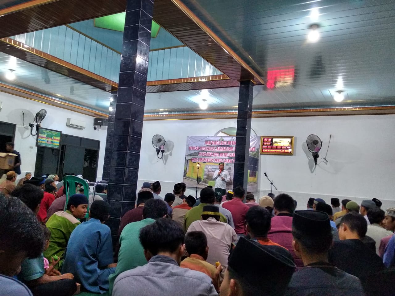 Warga Purwosari Kota Metro Tolak Paham Radikalisme dan Terorisme