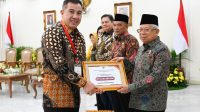 Dendi Ramadhona Terima Penghargaan Insentif Fiskal Tahun 2023