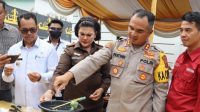 Kejari Waykanan Musnahkan Barang Bukti Tindak Pidana