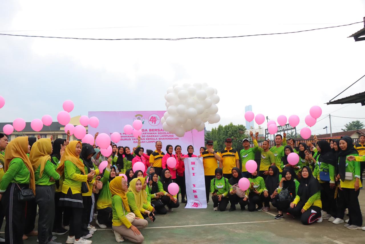 Meriahkan HUT ke 44, Yayasan Kemala Bhayangkari Gelar Senam hingga Bazar