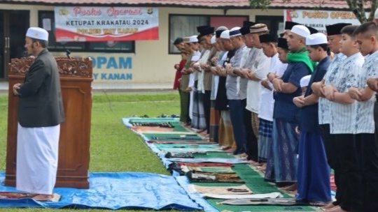 Polres Waykanan Gelar Salat Idul Fitri dan Doa Bersama