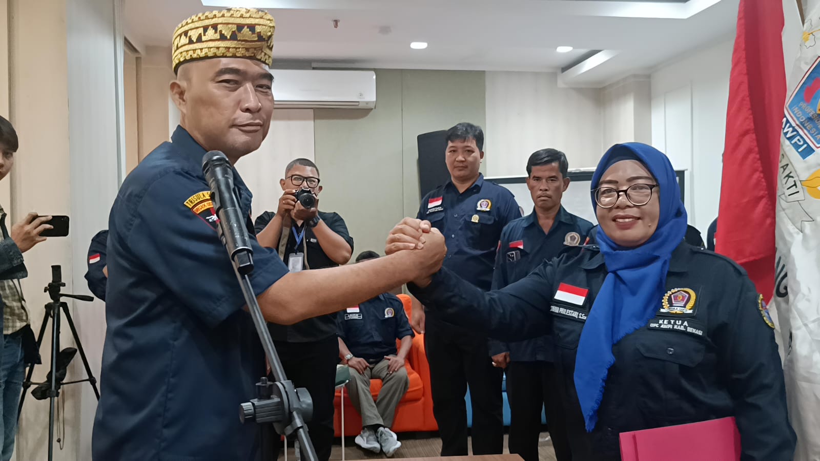 Amanat Ketum: Sofie Memimpin DPC AWPI Kabupaten Bekasi